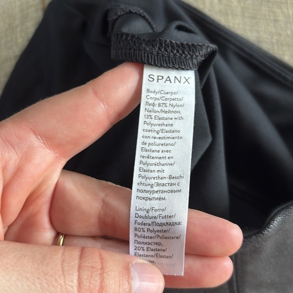 SPANXshape Shaping Faux Leather Black Leggings Size Medium - Picture 5 of 5